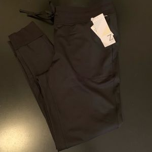 NEW with tags womens Zella jogger pants size Large!